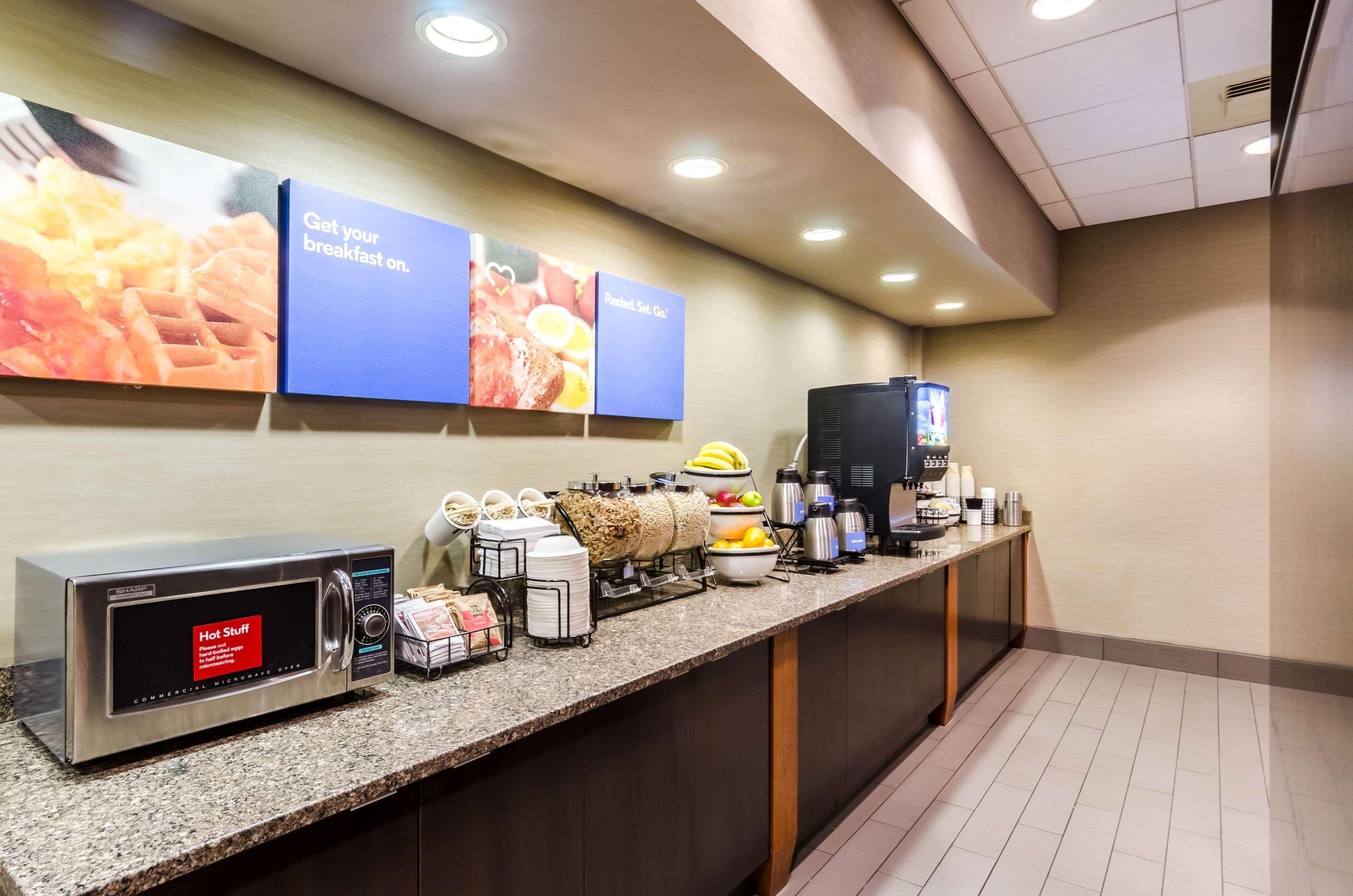 Comfort Inn & Suites Logan International Airport Revere Zewnętrze zdjęcie