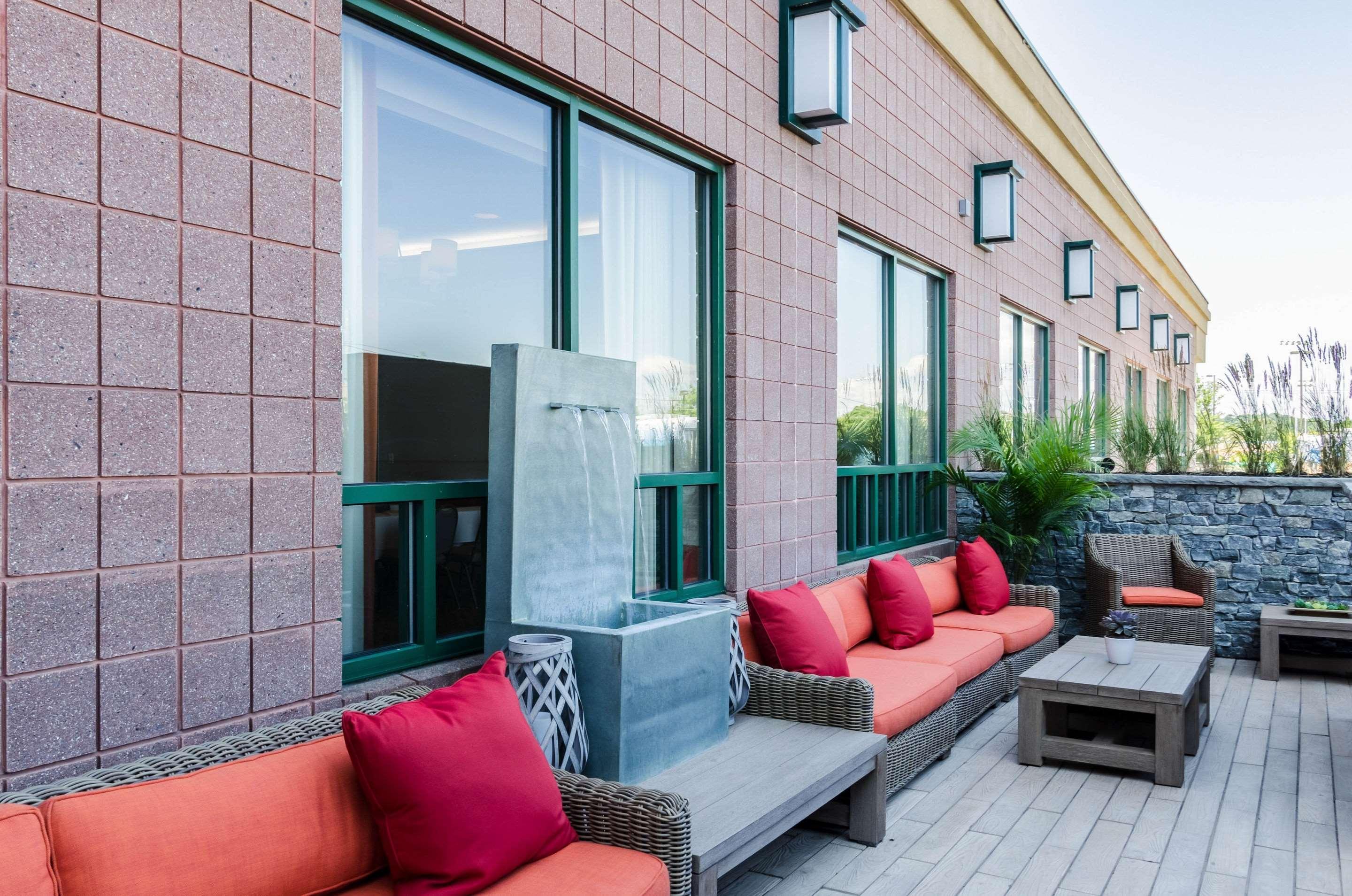 Comfort Inn & Suites Logan International Airport Revere Zewnętrze zdjęcie