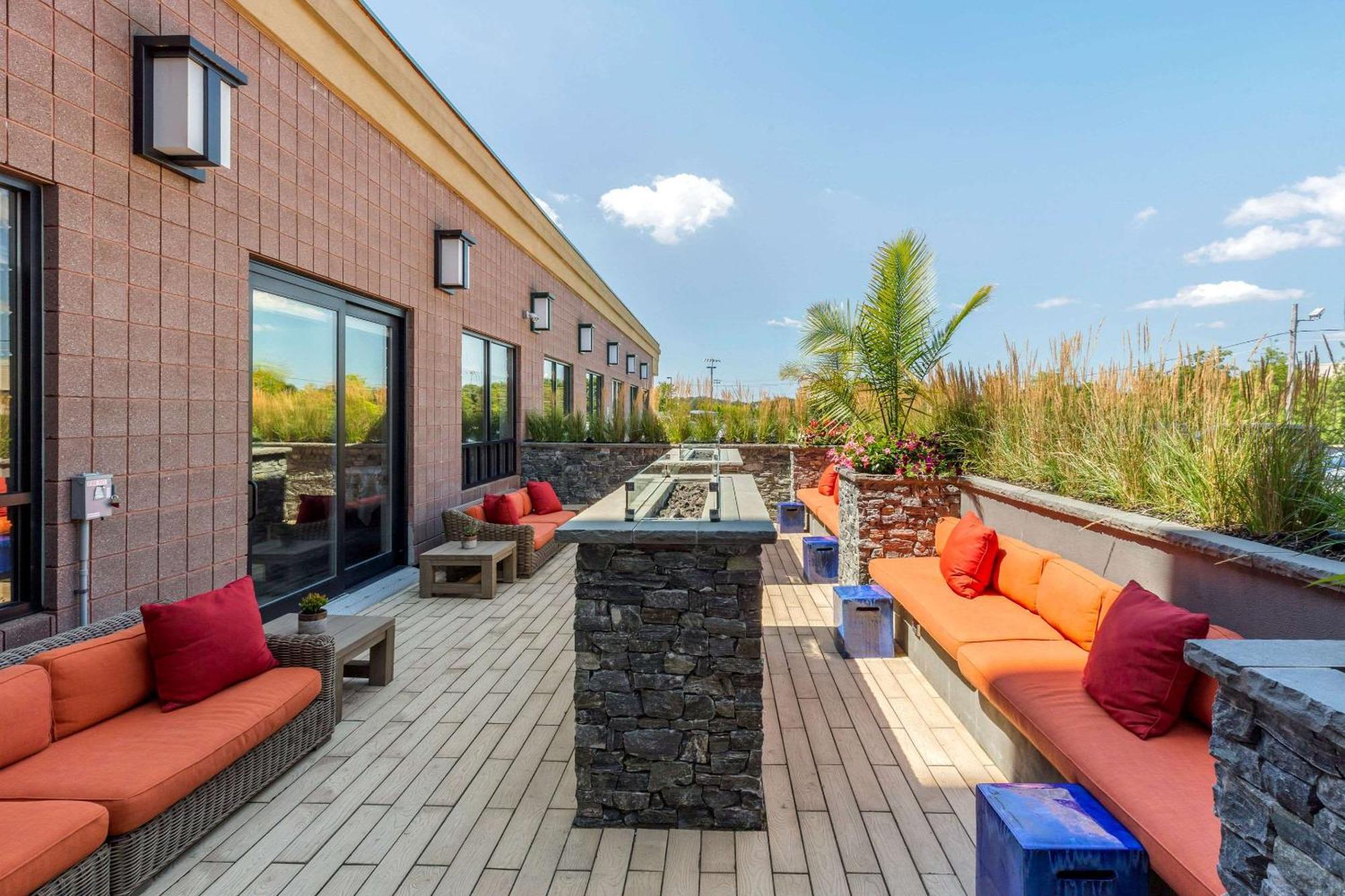 Comfort Inn & Suites Logan International Airport Revere Zewnętrze zdjęcie