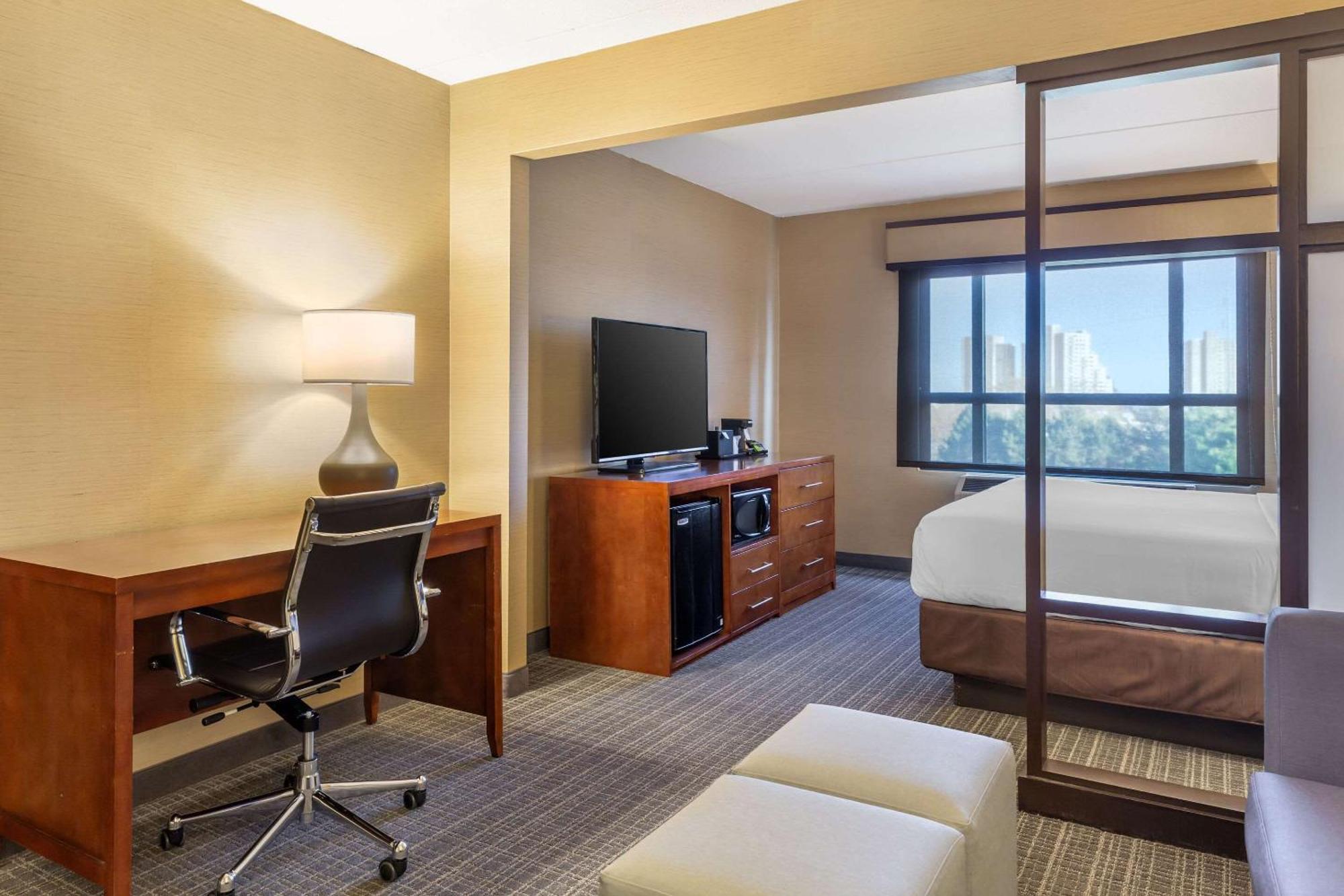 Comfort Inn & Suites Logan International Airport Revere Zewnętrze zdjęcie