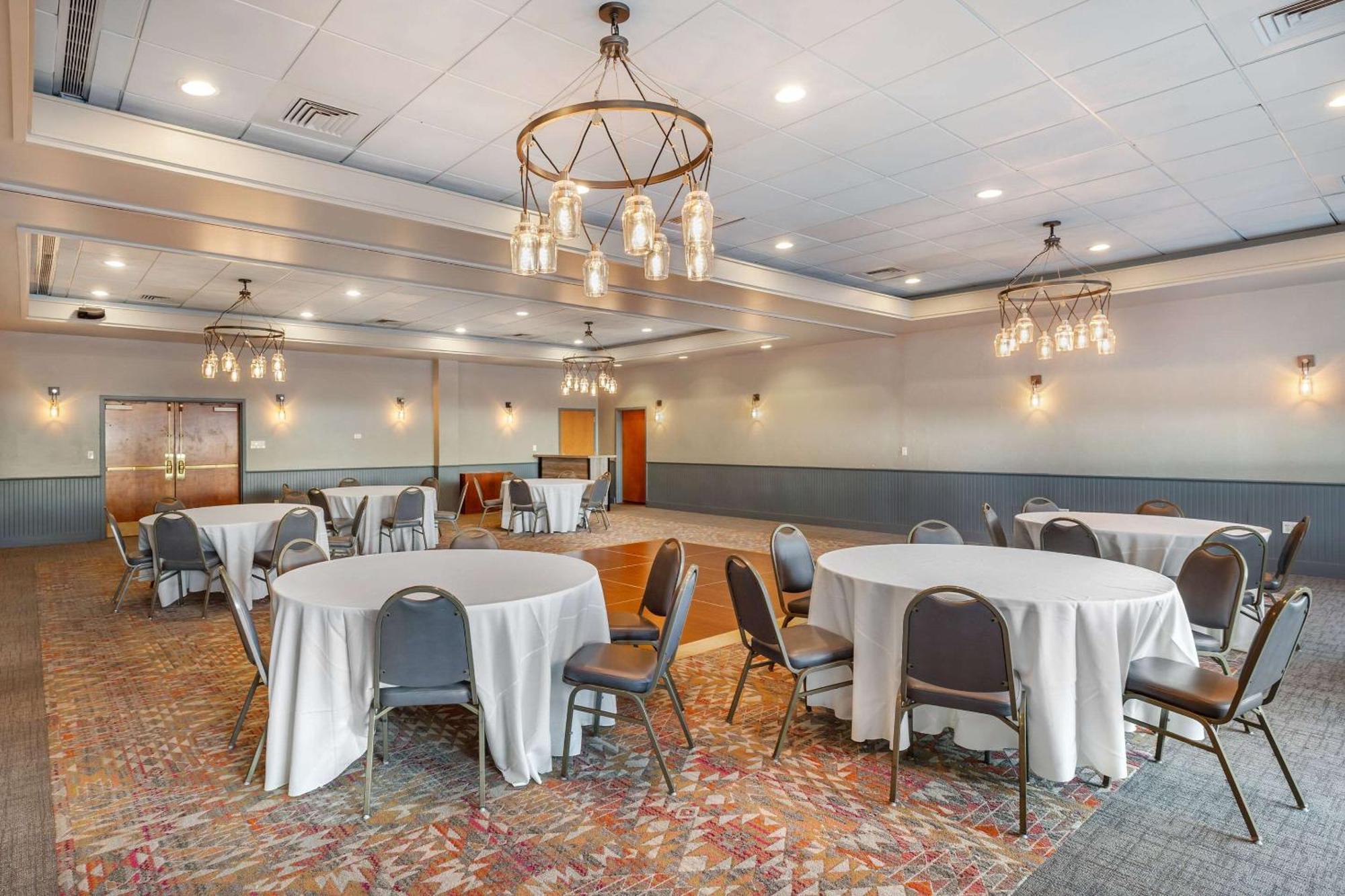 Comfort Inn & Suites Logan International Airport Revere Zewnętrze zdjęcie