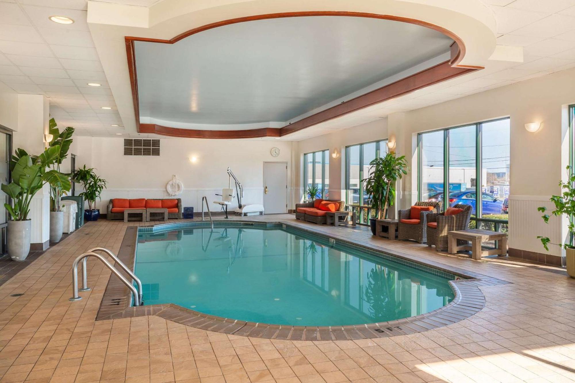 Comfort Inn & Suites Logan International Airport Revere Zewnętrze zdjęcie