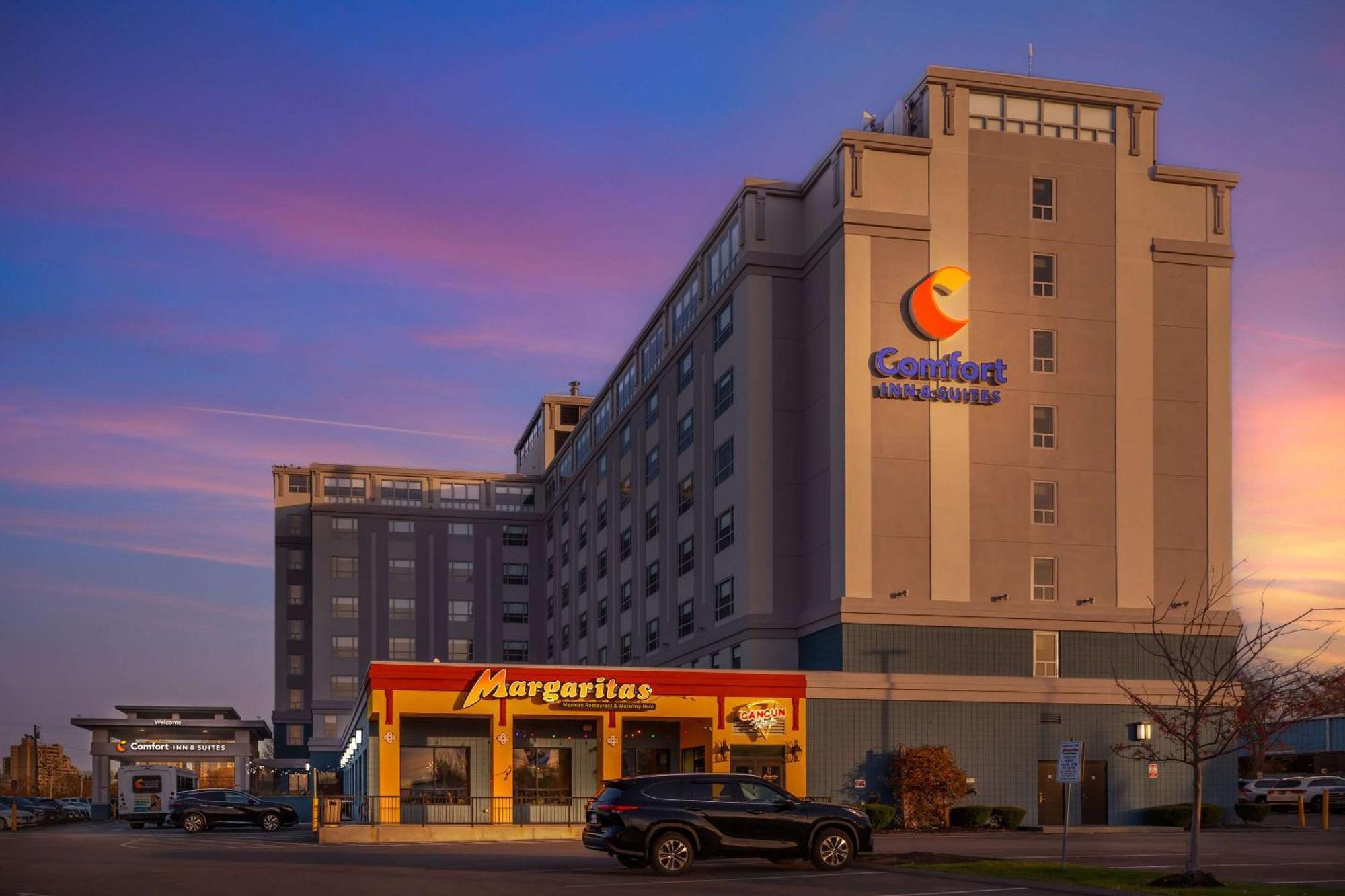 Comfort Inn & Suites Logan International Airport Revere Zewnętrze zdjęcie